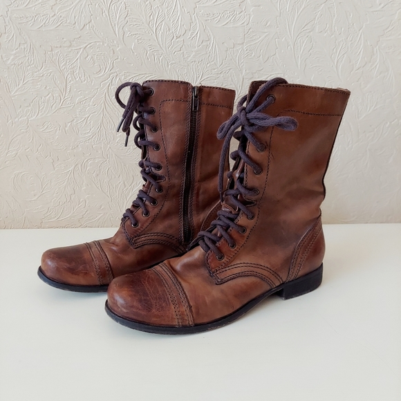 Steve Madden Shoes - Steve Madden Harllem brown combat boots lace up